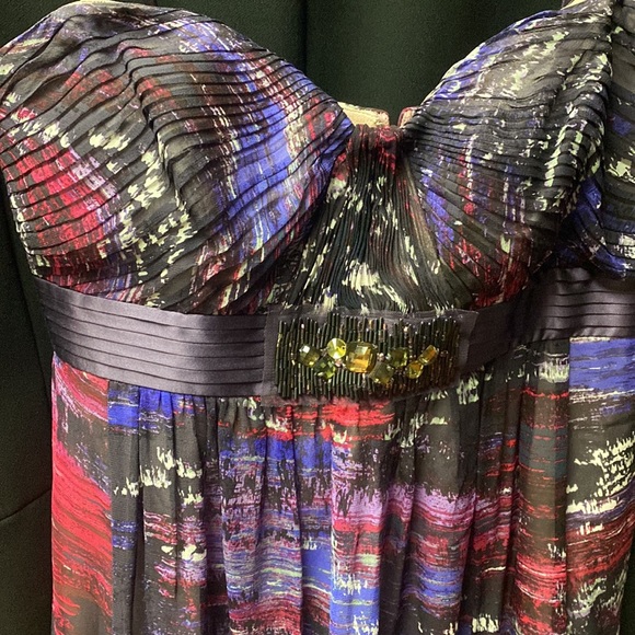 Strapless fun mini dress - Picture 2 of 3